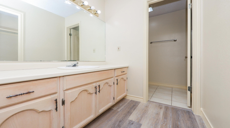 607 Gale St, Laredo, Texas 78041, 3 Bedrooms Bedrooms, 6 Rooms Rooms,2 BathroomsBathrooms,Residential,For Sale,607 Gale St,20260867