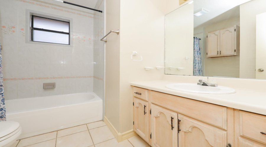 607 Gale St, Laredo, Texas 78041, 3 Bedrooms Bedrooms, 6 Rooms Rooms,2 BathroomsBathrooms,Residential,For Sale,607 Gale St,20260867