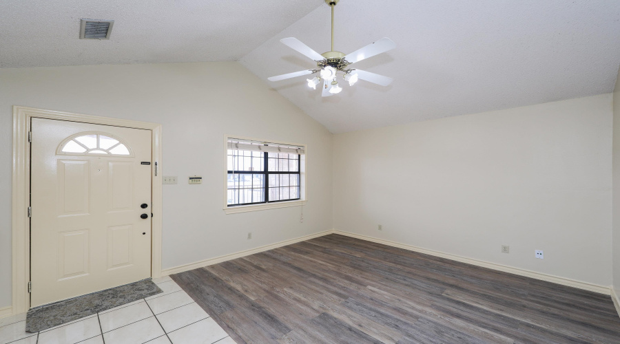 607 Gale St, Laredo, Texas 78041, 3 Bedrooms Bedrooms, 6 Rooms Rooms,2 BathroomsBathrooms,Residential,For Sale,607 Gale St,20260867