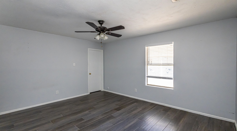 1503 Eisenhower Dr, Laredo, Texas 78046, 3 Bedrooms Bedrooms, 5 Rooms Rooms,2 BathroomsBathrooms,Residential,For Sale,1503 Eisenhower Dr,20260868