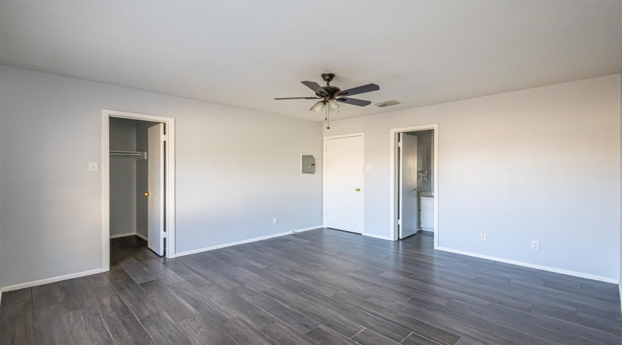 1503 Eisenhower Dr, Laredo, Texas 78046, 3 Bedrooms Bedrooms, 5 Rooms Rooms,2 BathroomsBathrooms,Residential,For Sale,1503 Eisenhower Dr,20260868