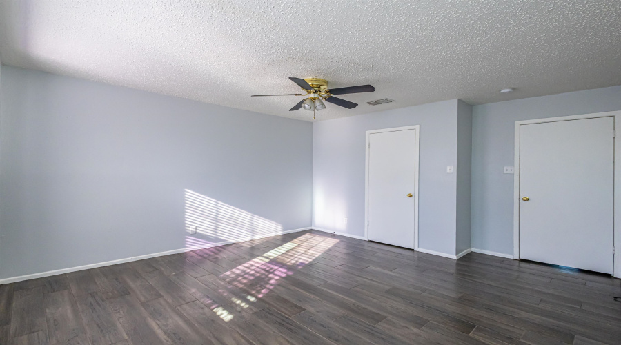 1503 Eisenhower Dr, Laredo, Texas 78046, 3 Bedrooms Bedrooms, 5 Rooms Rooms,2 BathroomsBathrooms,Residential,For Sale,1503 Eisenhower Dr,20260868