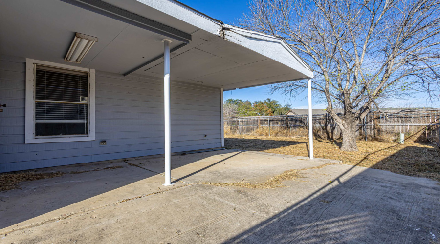 1503 Eisenhower Dr, Laredo, Texas 78046, 3 Bedrooms Bedrooms, 5 Rooms Rooms,2 BathroomsBathrooms,Residential,For Sale,1503 Eisenhower Dr,20260868