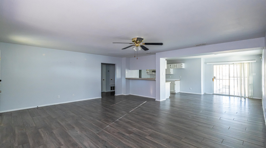 1503 Eisenhower Dr, Laredo, Texas 78046, 3 Bedrooms Bedrooms, 5 Rooms Rooms,2 BathroomsBathrooms,Residential,For Sale,1503 Eisenhower Dr,20260868