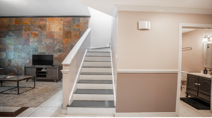 101 Martingale Ln, LAREDO, Texas 78041, 3 Bedrooms Bedrooms, 8 Rooms Rooms,3 BathroomsBathrooms,Residential,For Sale,101 Martingale Ln,20260869