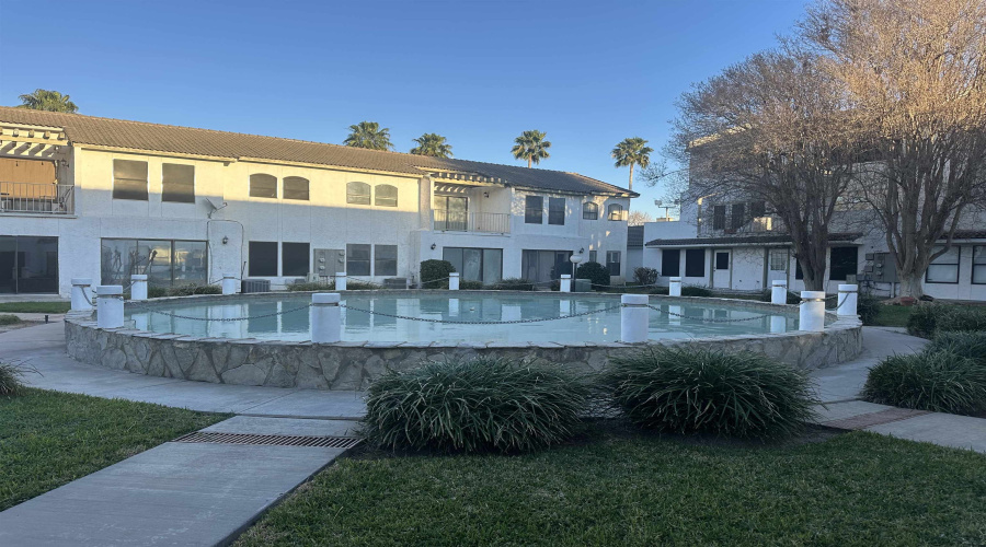 100 E Village Blvd, LAREDO, Texas 78041, 2 Bedrooms Bedrooms, 4 Rooms Rooms,2 BathroomsBathrooms,Residential,For Sale,100 E Village Blvd,20260871