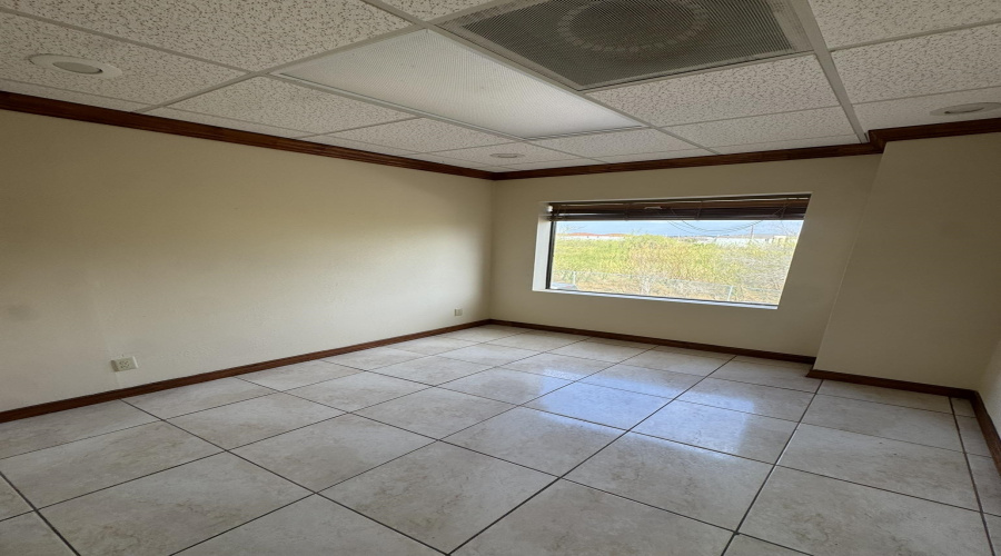 7511 McPherson Dr, Laredo, Texas 78041, 1 Room Rooms,4 BathroomsBathrooms,Commercial retail/office,For Rent,7511 McPherson Dr,20260872