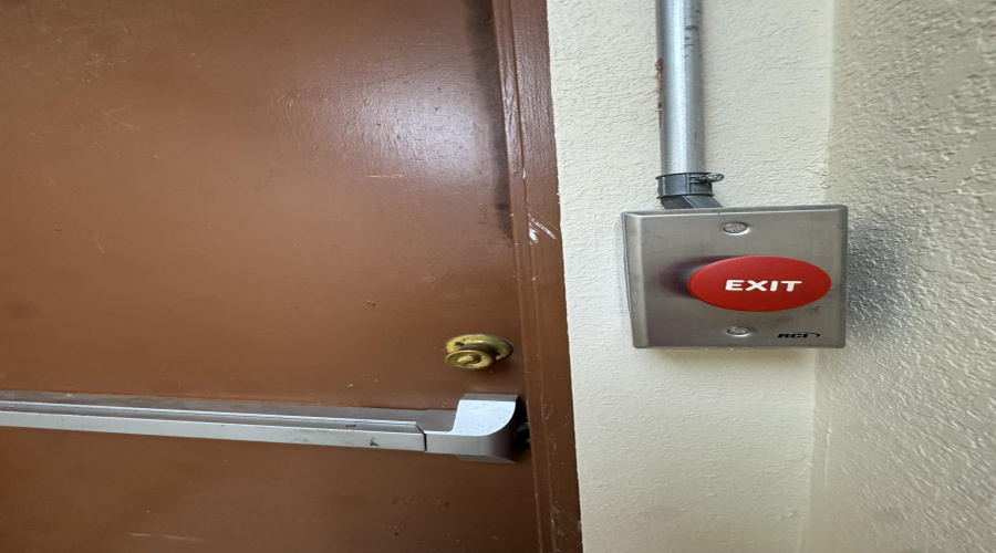 7511 McPherson Dr, Laredo, Texas 78041, 1 Room Rooms,4 BathroomsBathrooms,Commercial retail/office,For Rent,7511 McPherson Dr,20260872