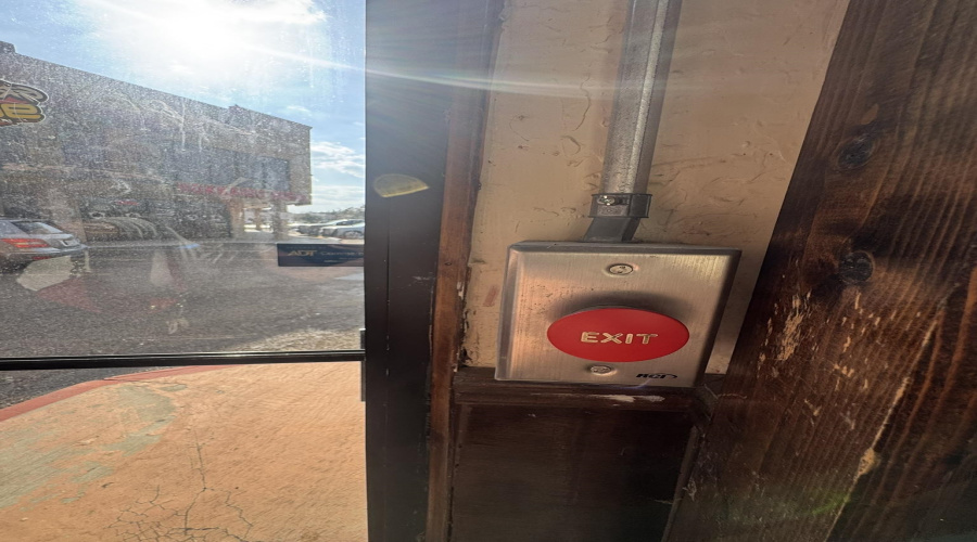 7511 McPherson Dr, Laredo, Texas 78041, 1 Room Rooms,4 BathroomsBathrooms,Commercial retail/office,For Rent,7511 McPherson Dr,20260872