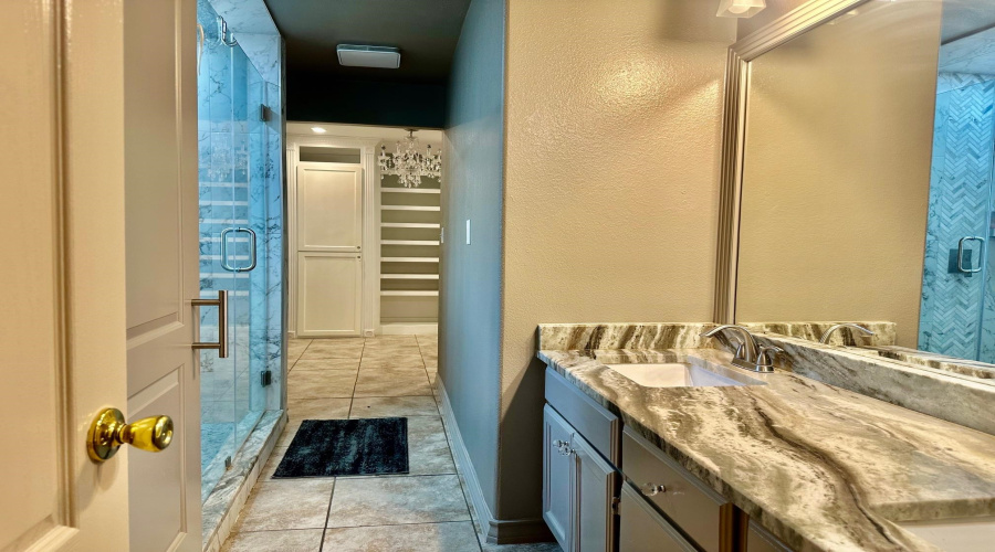 8908 Southern Oaks Lp, Laredo, Texas 78045, 3 Bedrooms Bedrooms, 6 Rooms Rooms,2 BathroomsBathrooms,Residential,For Sale,8908 Southern Oaks Lp,20260873