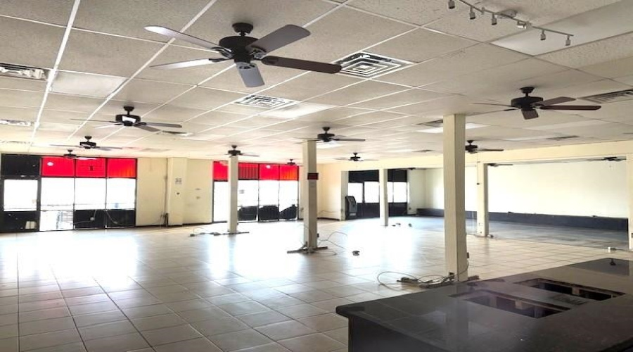 3210 Jaime Zapata Memorial Hwy, Laredo, Texas 78043, 6 Rooms Rooms,1 BathroomBathrooms,Commercial retail/office,For Rent,3210 Jaime Zapata Memorial Hwy,20260887