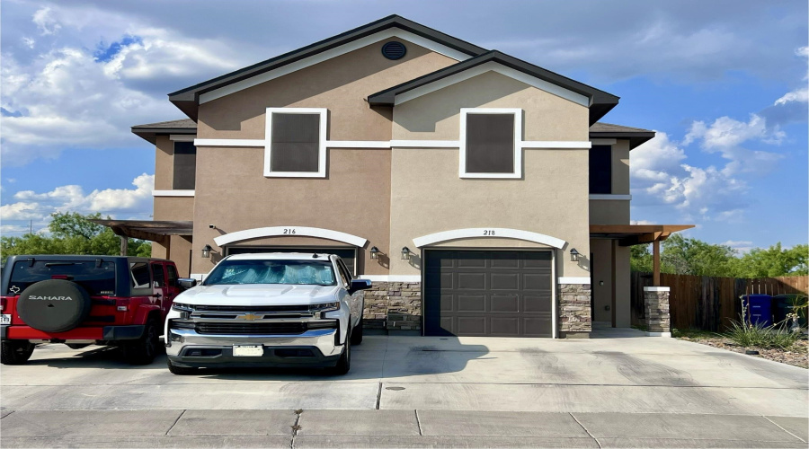 218 Welland Dr., Laredo, Texas 78045, 3 Bedrooms Bedrooms, 5 Rooms Rooms,2 BathroomsBathrooms,Residential,For Rent,218 Welland Dr.,20260879