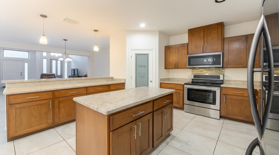 330 Altozano Dr, Laredo, Texas 78045, 4 Bedrooms Bedrooms, 7 Rooms Rooms,2 BathroomsBathrooms,Residential,For Sale,330 Altozano Dr,20260882