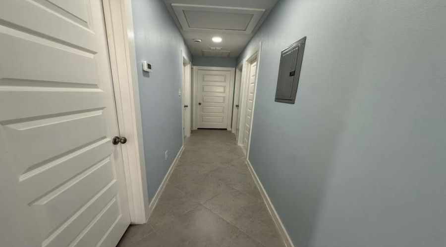 5012 Rio Seco St., Laredo, Texas 78046, 3 Bedrooms Bedrooms, 5 Rooms Rooms,2 BathroomsBathrooms,Residential,For Sale,5012 Rio Seco St.,20260883