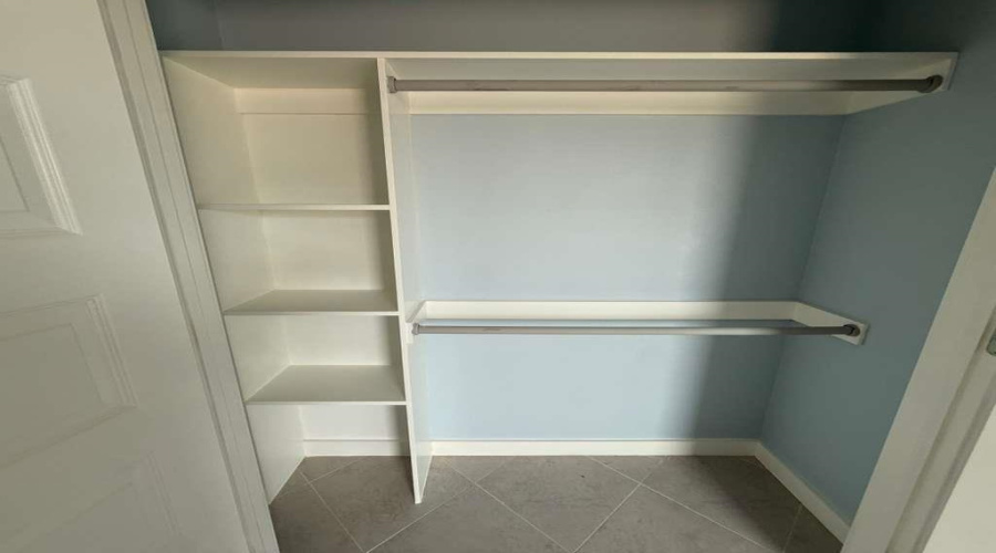 5012 Rio Seco St., Laredo, Texas 78046, 3 Bedrooms Bedrooms, 5 Rooms Rooms,2 BathroomsBathrooms,Residential,For Sale,5012 Rio Seco St.,20260883