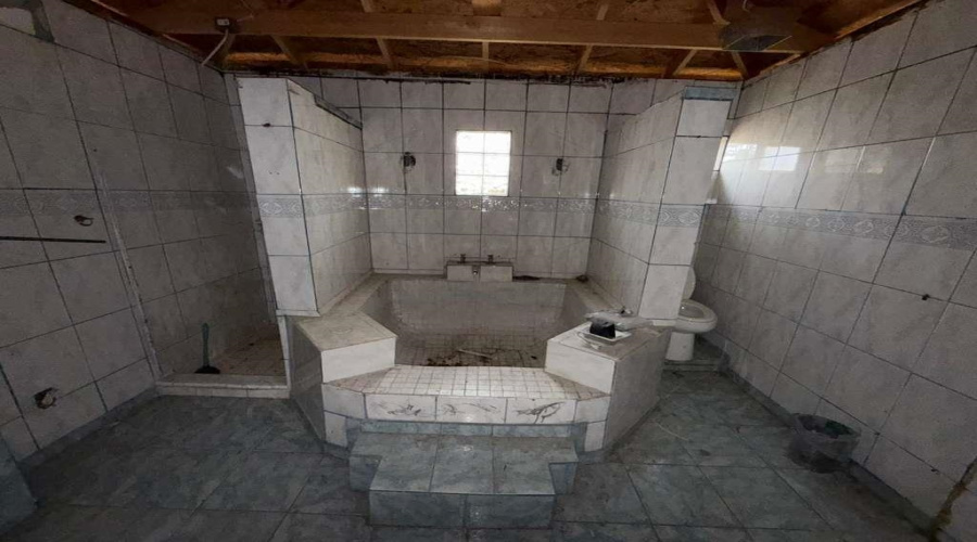 4543 Hachar Ln, Laredo, Texas 78046, 4 Bedrooms Bedrooms, 6 Rooms Rooms,4 BathroomsBathrooms,Residential,For Sale,4543 Hachar Ln,20260885