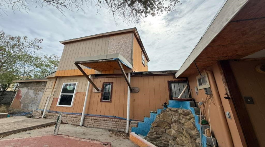 4543 Hachar Ln, Laredo, Texas 78046, 4 Bedrooms Bedrooms, 6 Rooms Rooms,4 BathroomsBathrooms,Residential,For Sale,4543 Hachar Ln,20260885