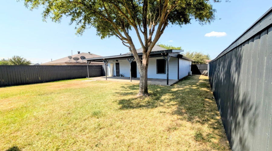 10303 Dasher Dr, Laredo, Texas 78045, 3 Bedrooms Bedrooms, 1 Room Rooms,2 BathroomsBathrooms,Residential,For Rent,10303 Dasher Dr,20260890