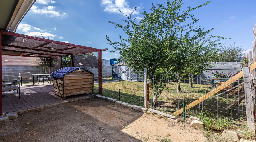 4406 Wild Flower Ave, LAREDO, Texas 78045, 4 Bedrooms Bedrooms, 5 Rooms Rooms,2 BathroomsBathrooms,Residential,For Sale,4406 Wild Flower Ave,20260892