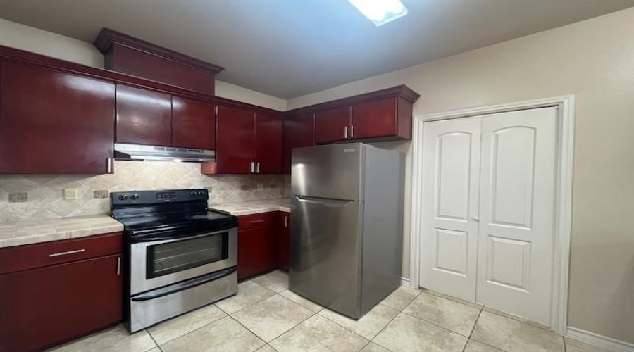 710 Alta Vista Dr, Laredo, Texas 78041, 2 Bedrooms Bedrooms, 4 Rooms Rooms,2 BathroomsBathrooms,Residential,For Rent,710 Alta Vista Dr,20260893