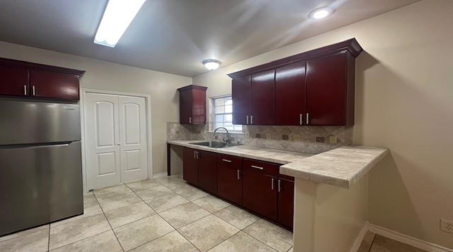 710 Alta Vista Dr, Laredo, Texas 78041, 2 Bedrooms Bedrooms, 4 Rooms Rooms,2 BathroomsBathrooms,Residential,For Rent,710 Alta Vista Dr,20260893