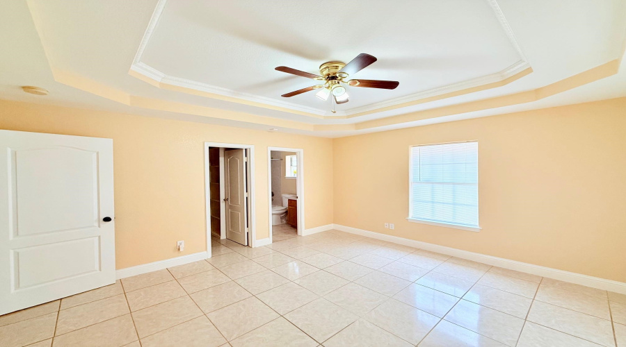 135 Murcia Dr, Laredo, Texas 78046, 3 Bedrooms Bedrooms, 6 Rooms Rooms,2 BathroomsBathrooms,Residential,For Sale,135 Murcia Dr,20260894