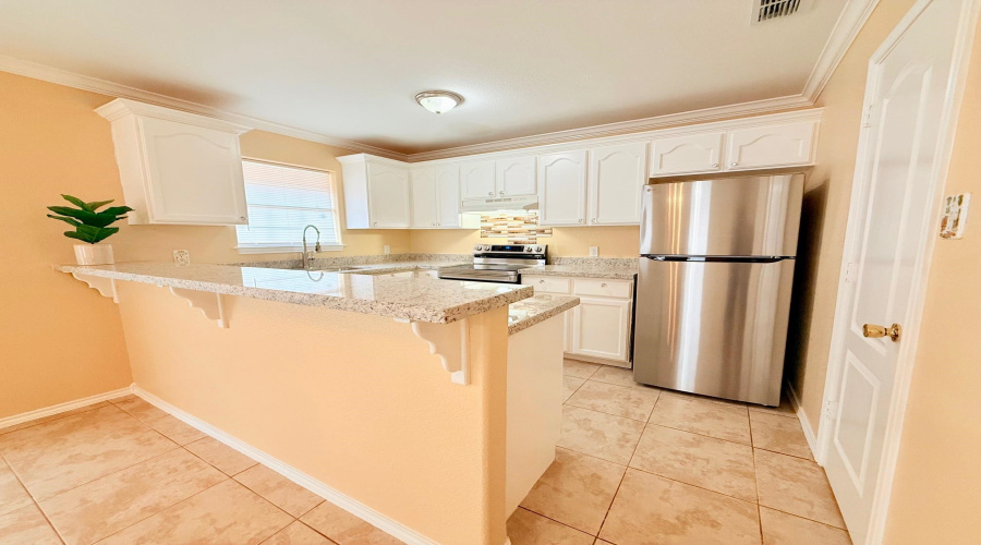 135 Murcia Dr, Laredo, Texas 78046, 3 Bedrooms Bedrooms, 6 Rooms Rooms,2 BathroomsBathrooms,Residential,For Sale,135 Murcia Dr,20260894