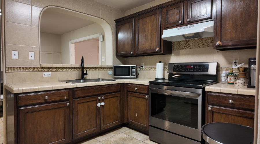 17529 College Port Dr, LAREDO, Texas 78045, 3 Bedrooms Bedrooms, 7 Rooms Rooms,2 BathroomsBathrooms,Residential,For Sale,17529 College Port Dr,20260897