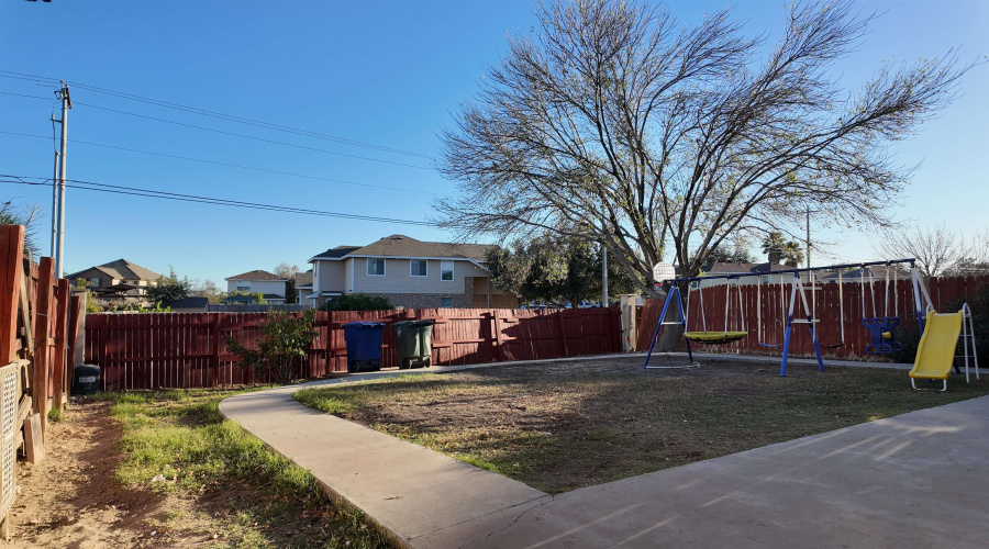 17529 College Port Dr, LAREDO, Texas 78045, 3 Bedrooms Bedrooms, 7 Rooms Rooms,2 BathroomsBathrooms,Residential,For Sale,17529 College Port Dr,20260897