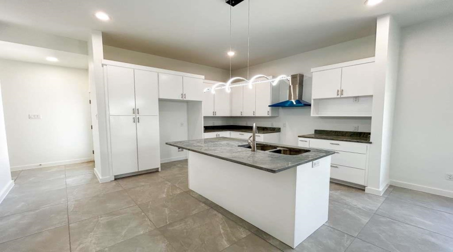 1723 Cordova Dr., Laredo, Texas 78046, 3 Bedrooms Bedrooms, 5 Rooms Rooms,2 BathroomsBathrooms,Residential,For Sale,1723 Cordova Dr.,20260898