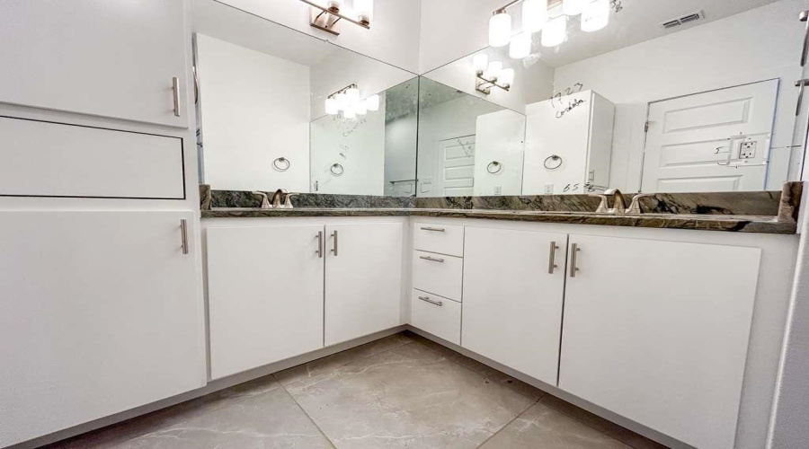 1723 Cordova Dr., Laredo, Texas 78046, 3 Bedrooms Bedrooms, 5 Rooms Rooms,2 BathroomsBathrooms,Residential,For Sale,1723 Cordova Dr.,20260898