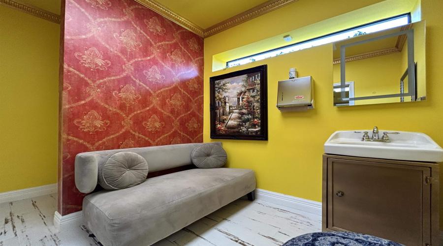 6502 Bartlett Ave, Laredo, Texas 78041, 1 Room Rooms,Commercial retail/office,For Sale,6502 Bartlett Ave,20260907