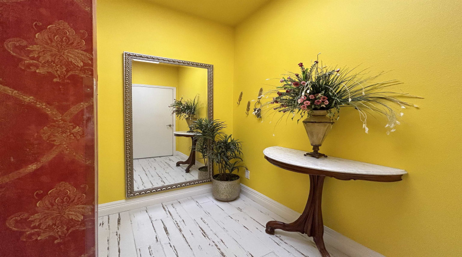 6502 Bartlett Ave, Laredo, Texas 78041, 1 Room Rooms,Commercial retail/office,For Sale,6502 Bartlett Ave,20260907