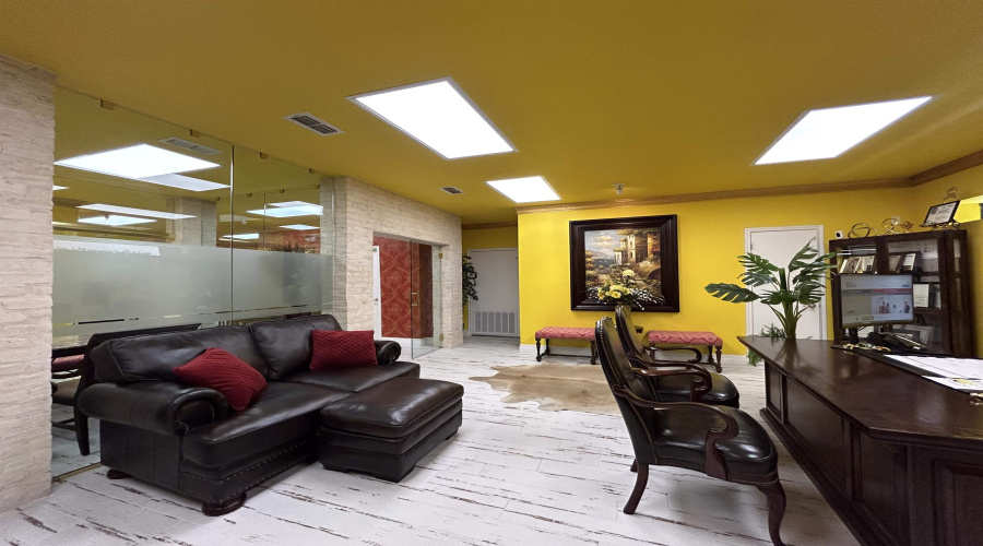 6502 Bartlett Ave, Laredo, Texas 78041, 1 Room Rooms,Commercial retail/office,For Sale,6502 Bartlett Ave,20260907