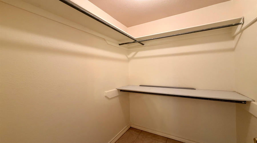 3272 Saint Kathryn Lp, Laredo, Texas 78046, 4 Bedrooms Bedrooms, 5 Rooms Rooms,2 BathroomsBathrooms,Residential,For Sale,3272 Saint Kathryn Lp,20260905