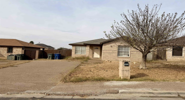 3272 Saint Kathryn Lp, Laredo, Texas 78046, 4 Bedrooms Bedrooms, 5 Rooms Rooms,2 BathroomsBathrooms,Residential,For Sale,3272 Saint Kathryn Lp,20260905