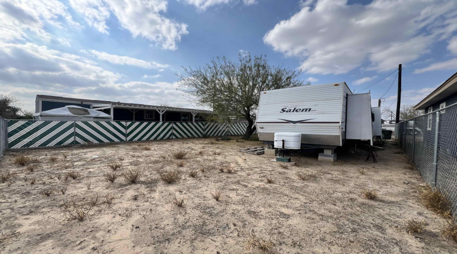 1502 Col. Antonio Zapata Avenue, Zapata, Texas 78076, ,Land,For Sale,1502 Col. Antonio Zapata Avenue,20260914