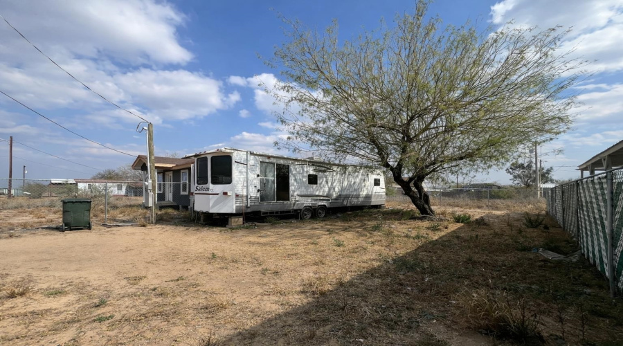 1502 Col. Antonio Zapata Avenue, Zapata, Texas 78076, ,Land,For Sale,1502 Col. Antonio Zapata Avenue,20260914