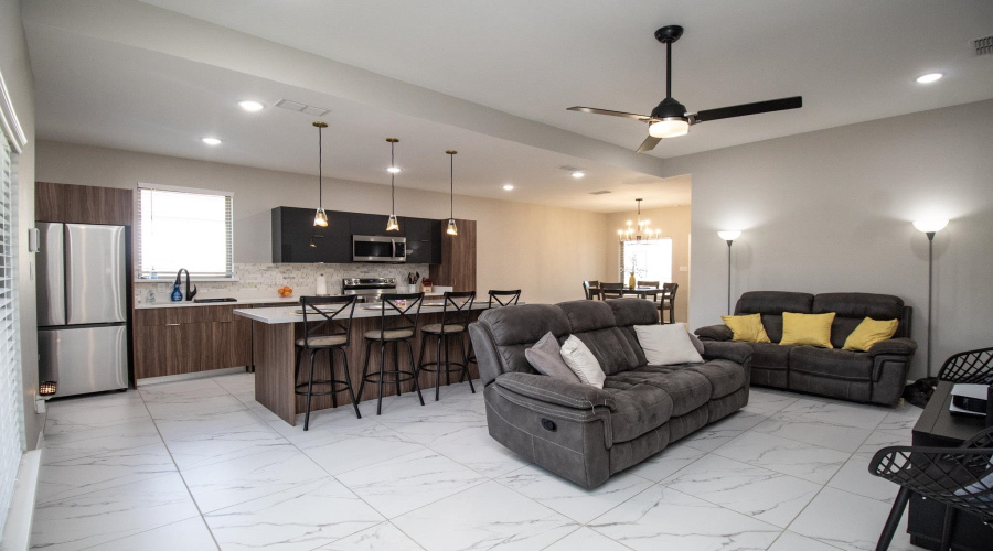 1605 Tulum Dr., Laredo, Texas 78046, 3 Bedrooms Bedrooms, 6 Rooms Rooms,2 BathroomsBathrooms,Residential,For Rent,1605 Tulum Dr.,20260910