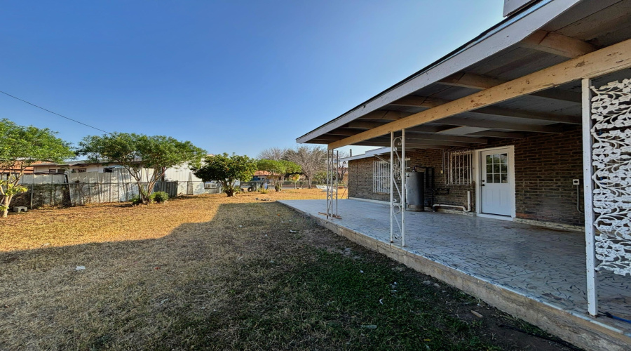 3413 N Buena Vista Ave, Laredo, Texas 78043, 3 Bedrooms Bedrooms, 4 Rooms Rooms,1 BathroomBathrooms,Residential,For Rent,3413 N Buena Vista Ave,20260911