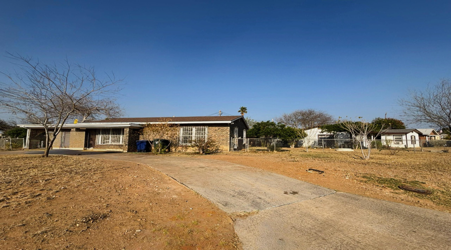 3413 N Buena Vista Ave, Laredo, Texas 78043, 3 Bedrooms Bedrooms, 4 Rooms Rooms,1 BathroomBathrooms,Residential,For Rent,3413 N Buena Vista Ave,20260911