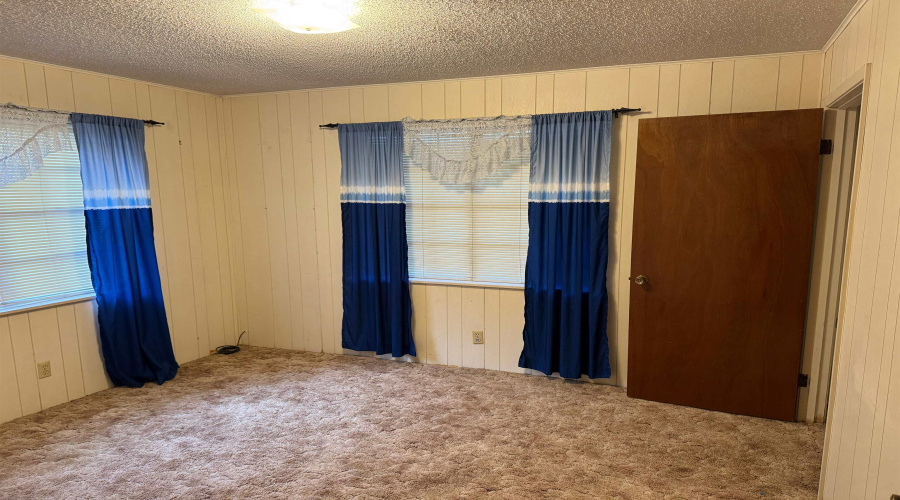 703 W Viggo St, Hebbronville, Texas 78361-4125, 4 Bedrooms Bedrooms, 9 Rooms Rooms,3 BathroomsBathrooms,Residential,For Sale,703 W Viggo St,20260913