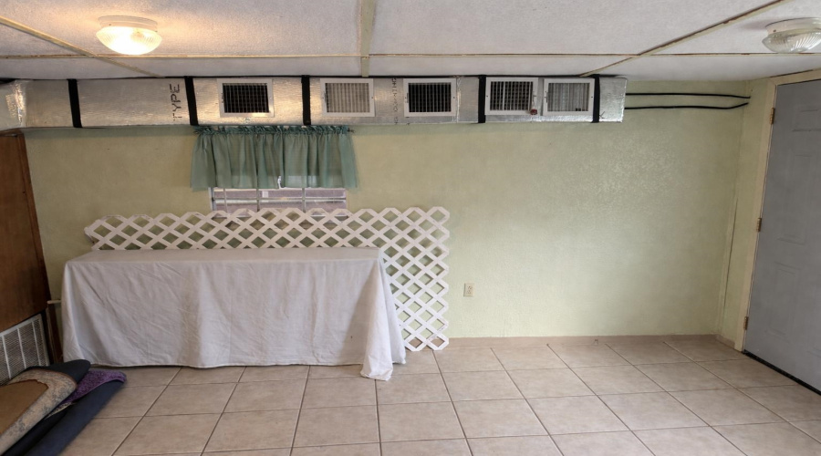 703 W Viggo St, Hebbronville, Texas 78361-4125, 4 Bedrooms Bedrooms, 9 Rooms Rooms,3 BathroomsBathrooms,Residential,For Sale,703 W Viggo St,20260913