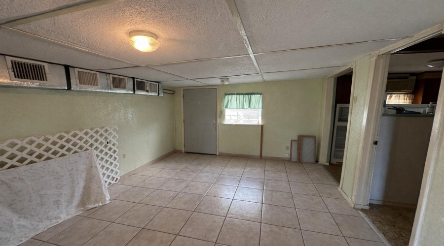 703 W Viggo St, Hebbronville, Texas 78361-4125, 4 Bedrooms Bedrooms, 9 Rooms Rooms,3 BathroomsBathrooms,Residential,For Sale,703 W Viggo St,20260913