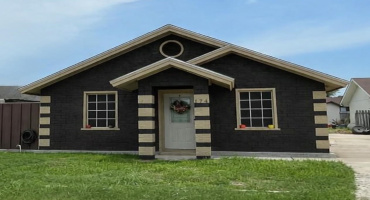 174 E Park Dr, Zapata, Texas 78076, 2 Bedrooms Bedrooms, 3 Rooms Rooms,1 BathroomBathrooms,Residential,For Sale,174 E Park Dr,20260915 174 E Park Dr, Zapata, Texas 78076, 2 Bedrooms Bedrooms, 3 Rooms Rooms,1 BathroomBathrooms,Residential,For Sale,174 E Park Dr,20260915