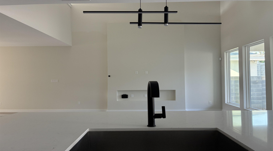 7515 Cresta Bella Street, LAREDO, Texas 78045, 3 Bedrooms Bedrooms, 6 Rooms Rooms,2 BathroomsBathrooms,Residential,For Sale,7515 Cresta Bella Street,20260916