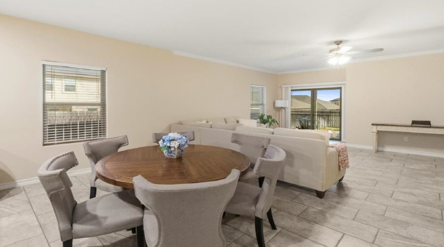 621 Montera Dr., Laredo, Texas 78045, 3 Bedrooms Bedrooms, 5 Rooms Rooms,2 BathroomsBathrooms,Residential,For Sale,621 Montera Dr.,20260918