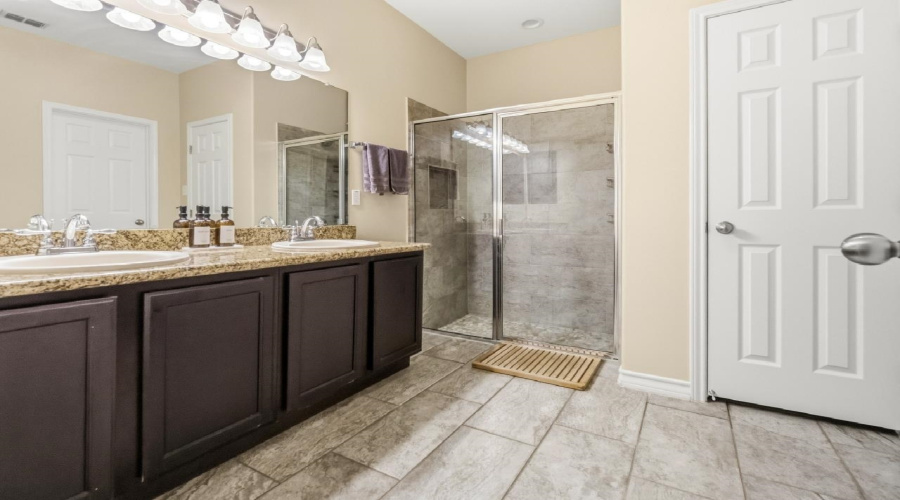 621 Montera Dr., Laredo, Texas 78045, 3 Bedrooms Bedrooms, 5 Rooms Rooms,2 BathroomsBathrooms,Residential,For Sale,621 Montera Dr.,20260918