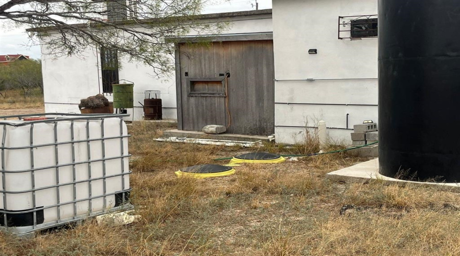 364 Ranch Rd 7150G, LAREDO, Texas 78043, 1 Bedroom Bedrooms, 3 Rooms Rooms,1 BathroomBathrooms,Residential,For Sale,364 Ranch Rd 7150G,20260922