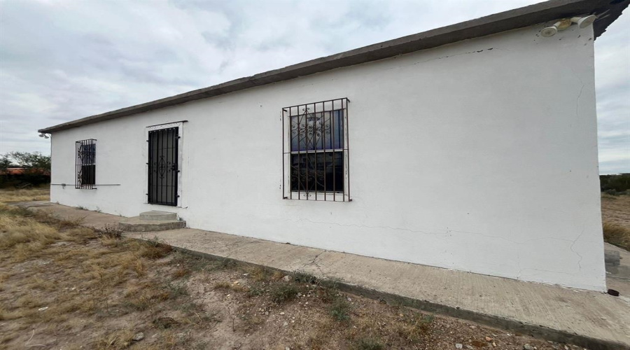 364 Ranch Rd 7150G, LAREDO, Texas 78043, 1 Bedroom Bedrooms, 3 Rooms Rooms,1 BathroomBathrooms,Residential,For Sale,364 Ranch Rd 7150G,20260922